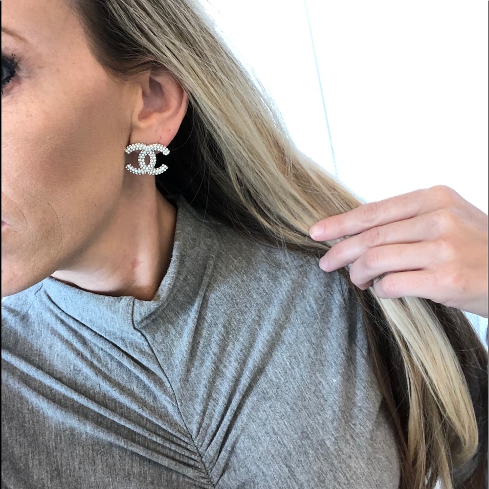❌SOLD❌Chanel XL 21C Crystal Earrings NEW wreceipt! - Picture 13 of 13